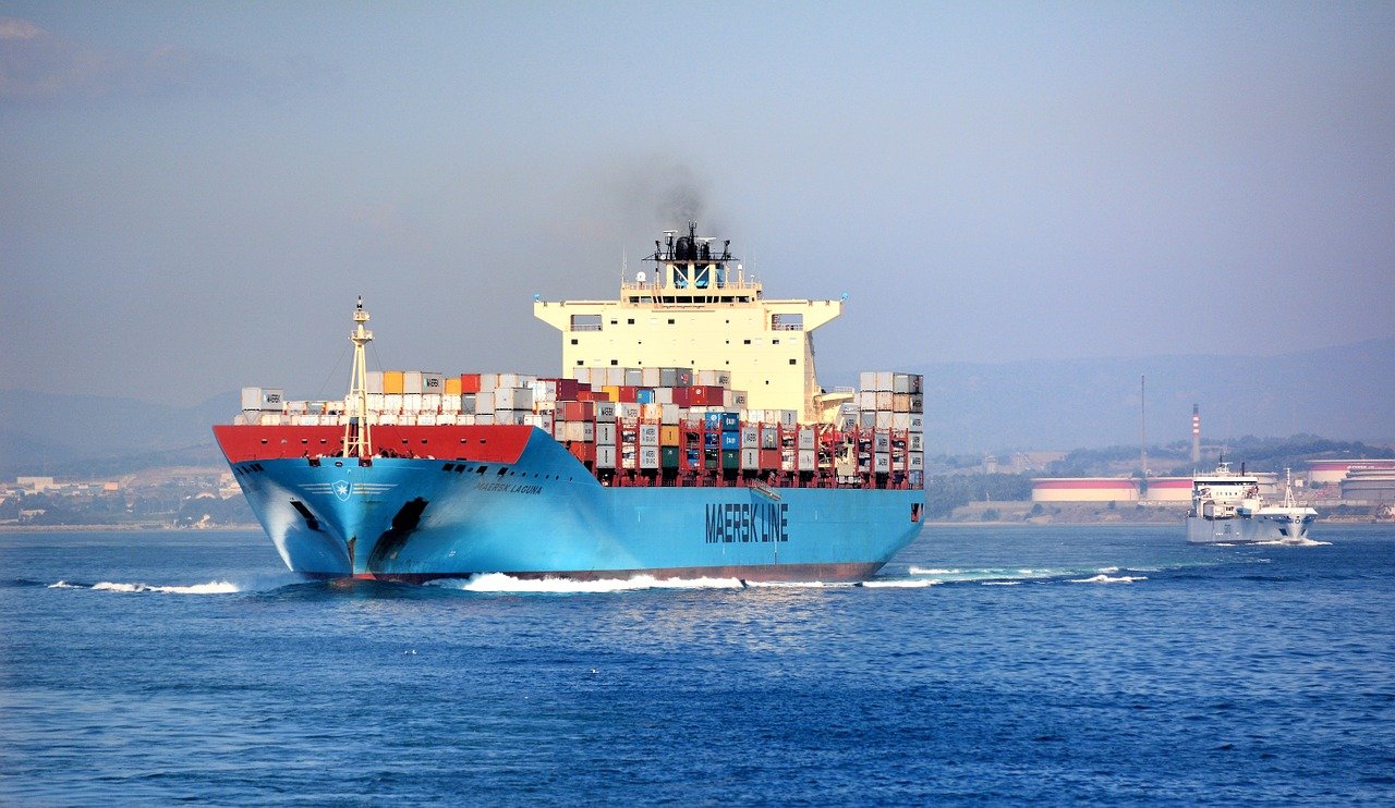 container carrier, boat, containers-1088459.jpg